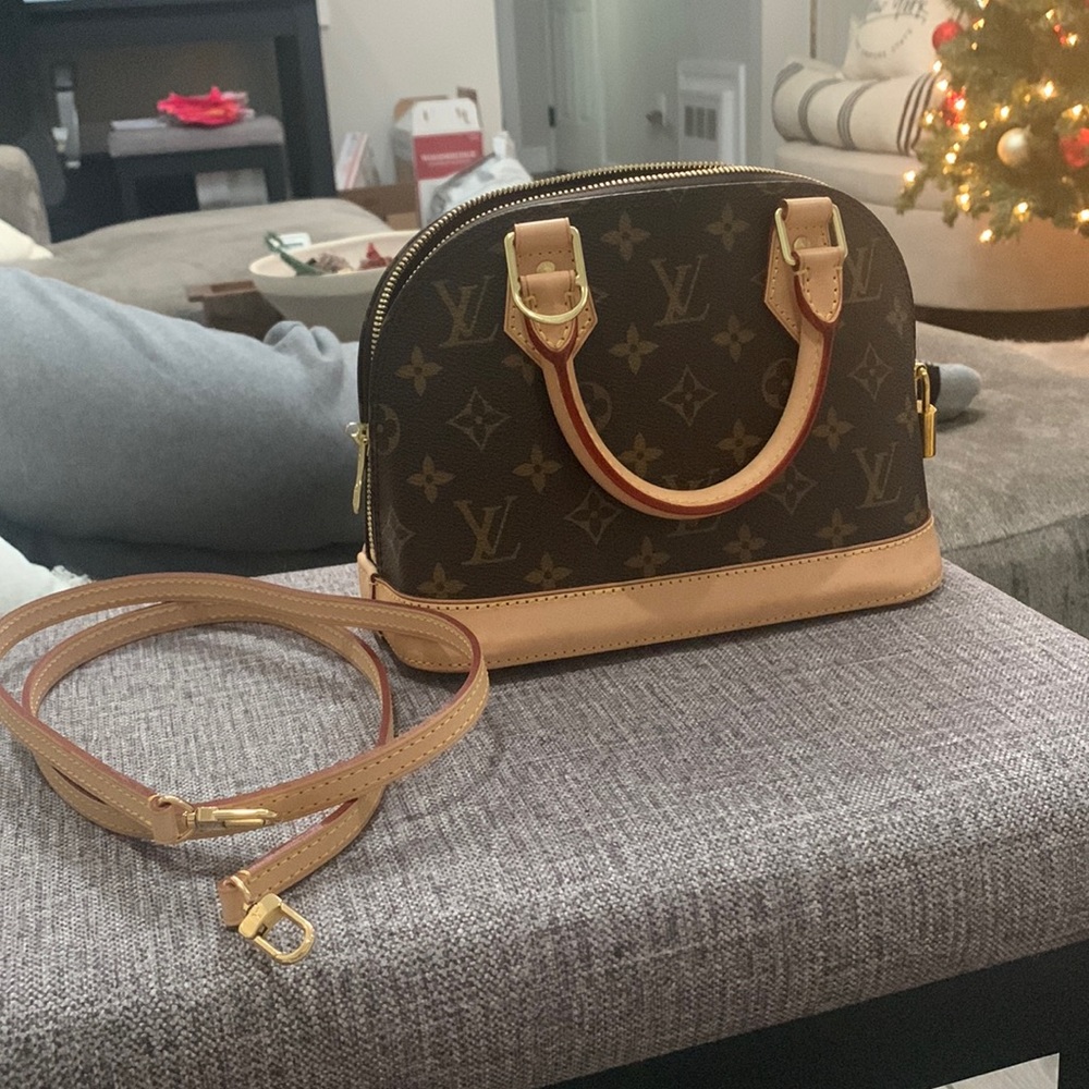 Louis Vuitton Alma bb